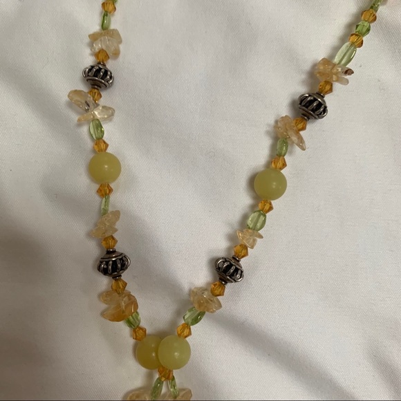 Museum of Fine Arts jade pendant beaded necklace - Picture 5 of 6